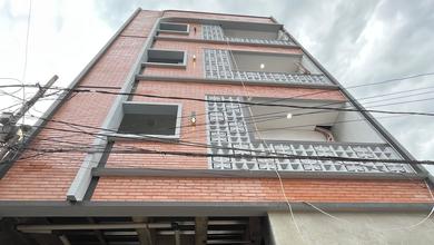 Rumah Kost Baru 4.5lt Strategis 5mnt Berjalan Kaki Ke Untar Dan Citraland Tanjung Duren Jakarta Barat