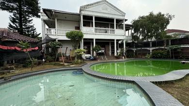 For Sale rumah Eksklusif di Kemanggisan, Jakarta Barat - LT 1370m²