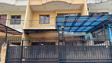 Rumah Premium area Taman Ratu, Jakarta Barat, LT 200 m2