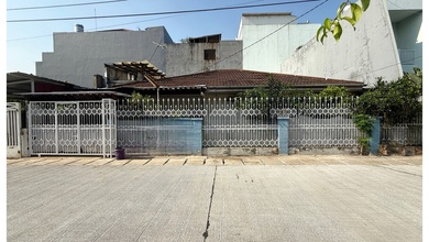 Penawaran Eksklusif, rumah Mewah di Duri Kepa, Jakarta Barat, LB 160m²