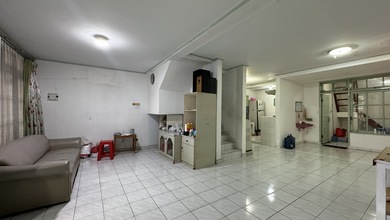 Hunian Favorit di Taman Ratu, Jakarta Barat, 4 KT, Harga 1,85 Miliar