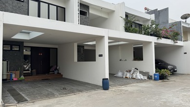 Rumah Area Luxury Sunrise Garden, Jakarta Barat - Harga Terbaik 2,65 Miliar