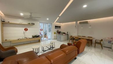 Hunian Mewah di Kawasan Cengkareng, Jakarta Barat, LB 260m², Harga 5,8 Miliar