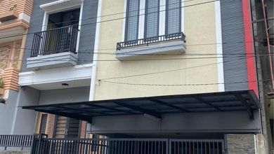 Rumah Premium di Jelambar, Jakarta Barat, LT 580 m2