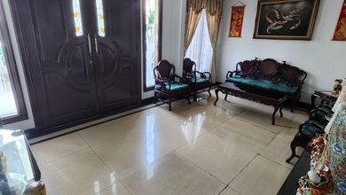 Hunian Mewah di Taman Palem, Jakarta Barat, 4 Kamar Tidur, LT 200m²