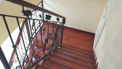 Kesempatan Eksklusif, rumah Mewah di Kemanggisan, Jakarta Barat, LB 180m²