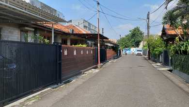 For Sale rumah Mewah di Kebon Jeruk, Jakarta Barat - LT 340m²