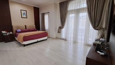 Rumah Prestisius di Kawasan Gading Serpong Pondok Hijau Golf, Tangerang, LB 243m², Harga 7,5 Miliar