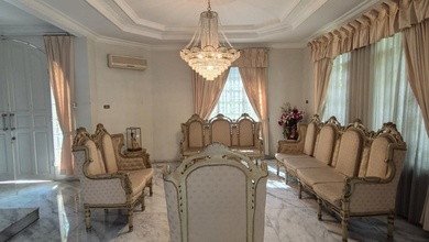 Rumah Mewah di Kawasan Pluit, Jakarta Utara, LB 500m², Harga 18 Miliar