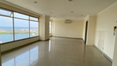 Jual Apartemen Strategis di Pantai Mutiara, Jakarta Utara, Luas 162m²