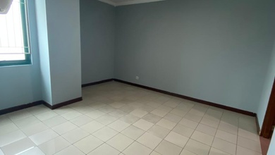 Dijual Segera Apartemen 2BR Unfurnished Bagus Siap Huni