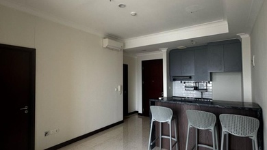 Jual Unit Apartemen Siap Huni 2BR Semi Furnished Good Condition