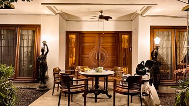 Hunian Elegan di S Parman, Jakarta Barat, 6 KT, LT 650m²