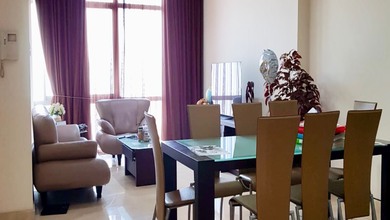 Jual Unit Apartemen Siap Ditempati 3BR Furnished Good Condition