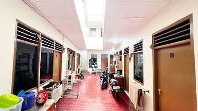 Rumah Kost Aktif Jakarta Selatan Dijual B U !