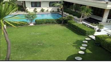 For Sale rumah Eksklusif di Jemursari, Surabaya - LT 1410m²