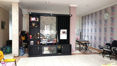 Rumah Mewah di Kawasan Summarecon Serpong, Tangerang, LB 180m², Harga 2,99 Miliar