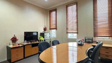 Dijual ruko 3 ½ lantai di Jalan cipete raya, Jakarta Selatan