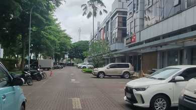 Dijual Ruko Strategis di Boulevard Jgc - Avenuehadap Jalan Utama