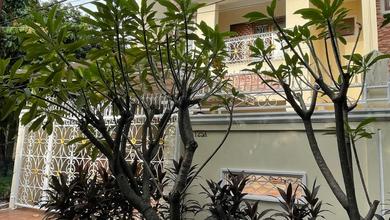 Rumah Prestisius di Kawasan Bekasi Selatan, Bekasi, LB 250m², Harga 2,7 Miliar