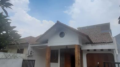 Rumah Sewa Murah Lokasi Duren Sawit, Jakarta Timur, LB 200m²