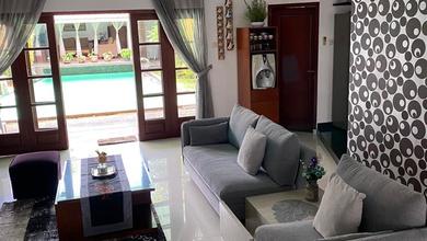 Hunian Mewah di Sektor 3A-Bintaro, Jakarta Selatan, 4 Kamar Tidur, LT 384m²