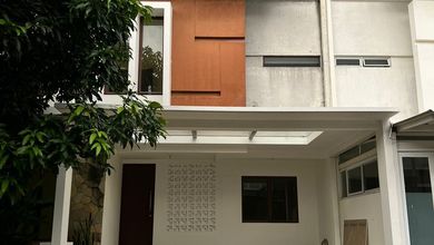 Rumah Area Premium Sektor 9-Bintaro, Tangerang Selatan - Harga Menarik 3,9 Miliar