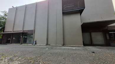 Gedung Strategis dekat Exit Toll Kebun Jeruk Nego Sampai Jadi