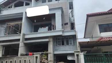Dijual rumah Eksklusif di Puri Indah, Jakarta Barat - LT 225m²