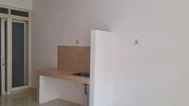 Kesempatan Rumah di Taman Surya, Jakarta Barat, LB 56m², Harga 1,1 Miliar