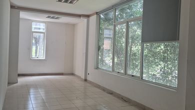 Ruko Gandeng Siap Pakai Lokasi Ramai Pinggir Jalan di Alam Sutera