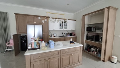 Kesempatan Eksklusif, rumah Mewah di Alam Sutera, Tangerang, LB 350m²