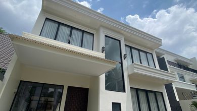 Penawaran Eksklusif, rumah Prestisius di BSD Puspita Loka, Tangerang, LB 275m²