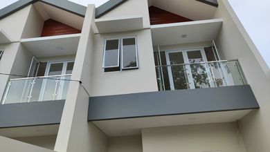 Properti Siap Huni di Area Kav DKI, Jakarta Barat, LT 125m²