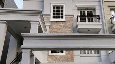 Hunian Elite di Kawasan Sunter, Jakarta Utara, LB 260m², Harga 9,5 Miliar