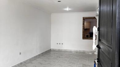 Rumah Siap Huni di Kawasan Kelapa Gading, Jakarta Utara, LT 102m²