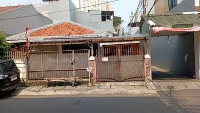 Rumah Elegan di Tanjung Duren, Jakarta Barat, 3 KT, LT 165m²