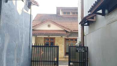 Penawaran Eksklusif, rumah Mewah di Joglo, Jakarta Barat, LB 240m²