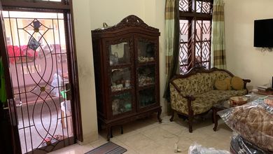 Kesempatan Eksklusif, rumah Prestisius di Tomang, Jakarta Barat, LB 207m²