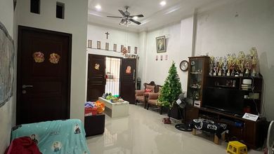 Rumah Area Luxury Tanjung Duren, Jakarta Barat - Harga Terbaik 3,5 Miliar