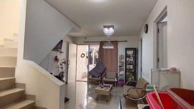 Rumah Mewah di Pegadungan, Jakarta Barat, 5 Kamar Tidur, LT 133m²