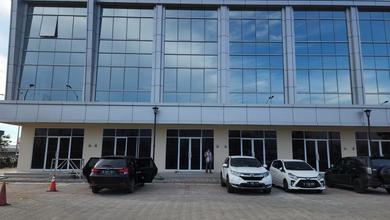 Ruko La Riviera PIK Uk4,5 X15m Boulevard 3 Lt Hadap Jalan Selatan