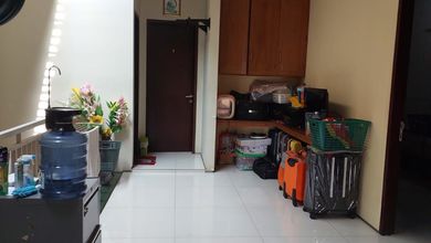 Rumah Mewah di Taman Palem, Jakarta Barat, 6 Kamar Tidur, LT 180m²