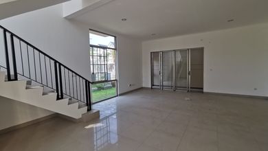 For Sale rumah Eksklusif di Pantai Indah Kapuk 2, Jakarta Utara - LT 165m²