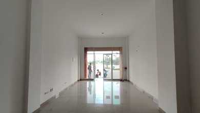 Disewa Ruko La Riviera Pik2 Uk4,5x12m Rlga 3 Lt Standar Developer