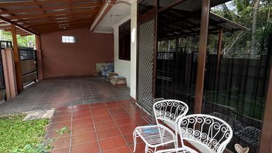 Dijual rumah Eksklusif di Sunrise Garden, Jakarta Barat - LT 217m²