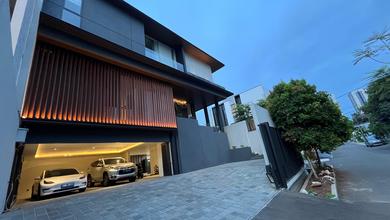 Rumah Area Premium Kedoya, Jakarta Barat - Harga Terbaik 13 Miliar