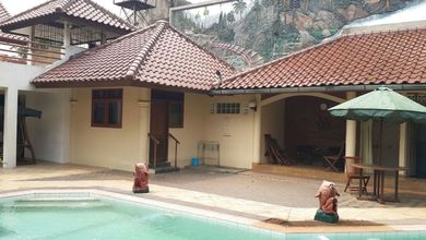 Jual Rumah Eksklusif LT 980 m2 di Ciledug, Tangerang
