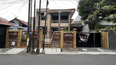 Jual Rumah Siap Huni di Pasar Minggu, Jakarta Selatan, Luas 272 m2