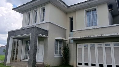 Rumah Prestisius di Kawasan Suvarna Sutera, Tangerang, LB 316m², Harga 4,4 Miliar